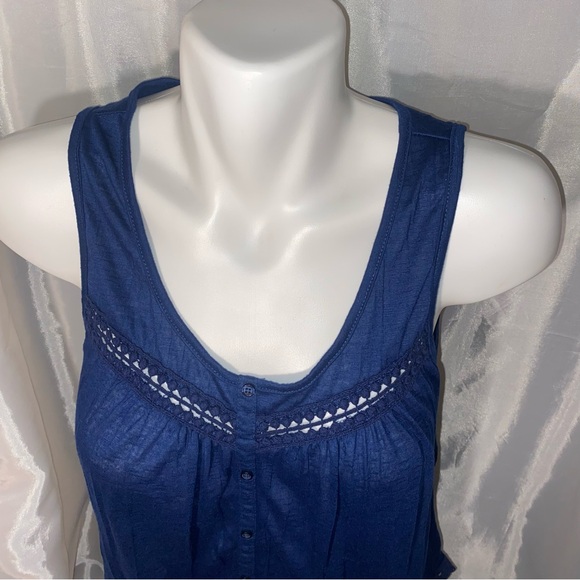 Signature I Studio, Size Medium, Navy Blue’ish, Lightweight, Sleeveless Top - Picture 5 of 11